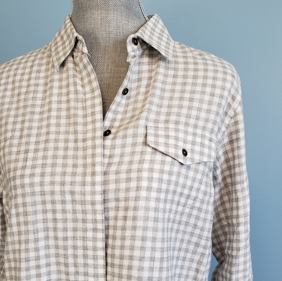 Club Monaco | Lola Shirt - Picture 3 of 9